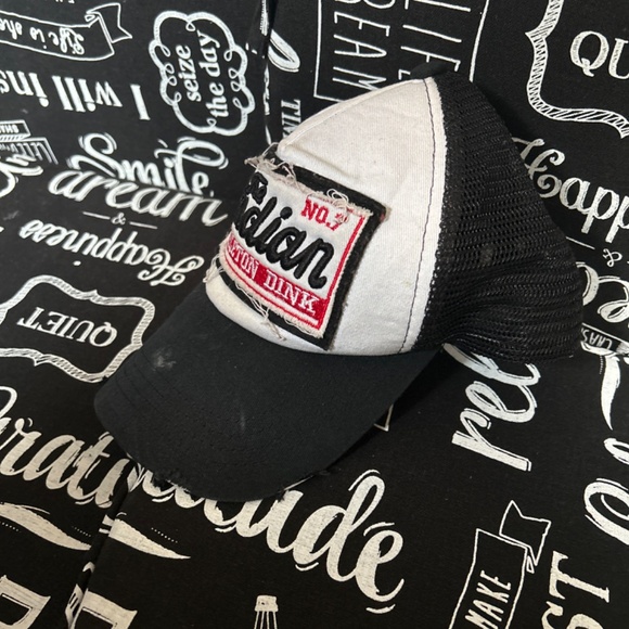 Weekend cap - Picture 2 of 3